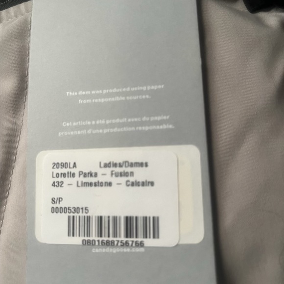 Canada Goose Loretta Parka Fusion . Color Limestone Reasonable offers welcome. - Picture 8 of 9